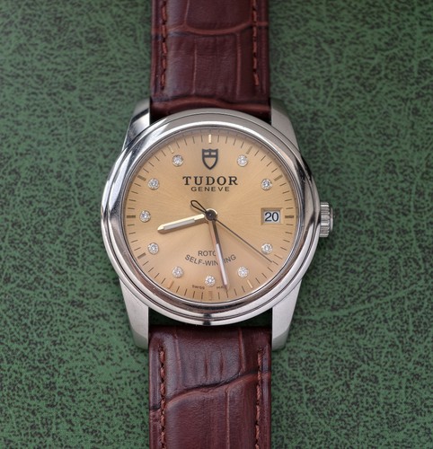 Tudor diam champagne - 10-diam, dial