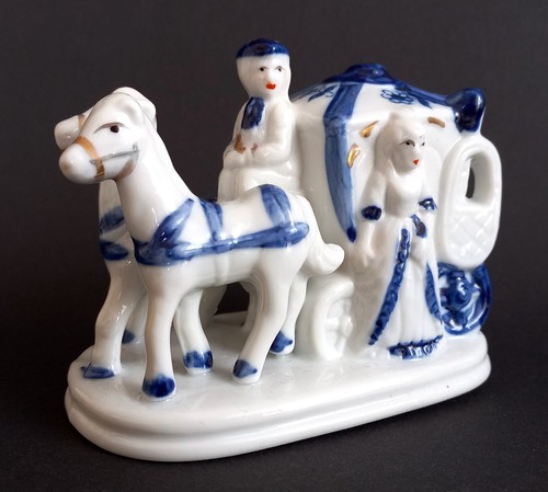 Ancienne figurine - , en