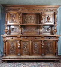 Buffet Renaissance en noyer époque 19ème