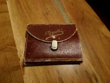 Ancien Porte Aiguilles avec aiguilles