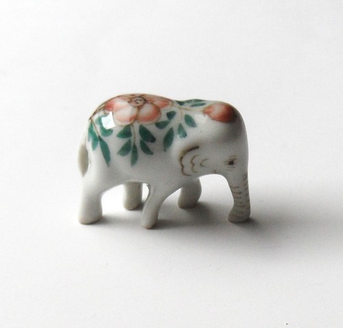 Miniature porcelaine