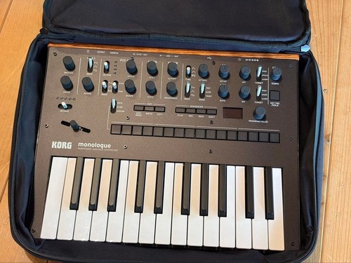 Synthétiseur analogique