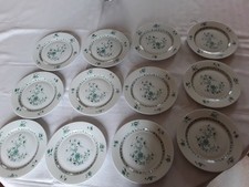 PORCELAINE LIMOGES BERNARDAUD MODELE PEKIN VERT  LOT DE 12 ASSIETTES A DESSERT
