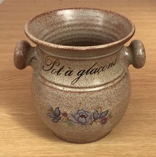 Pot A Glaçons En Terre 