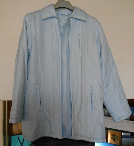 Veste bleue ouatinee doublee
