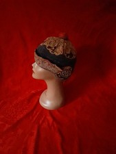 ancien chapeau coiffe  chine époque 18 / 19 ème brodé  enfant 