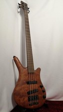 Guitare basse électrique