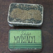 2 anciennes boites vides en