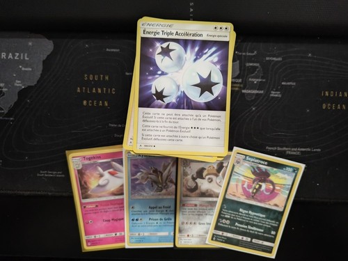 Carte pokémon alliance - carte,