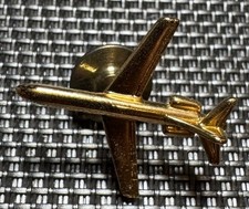 Pins doré avion falcon - pins,