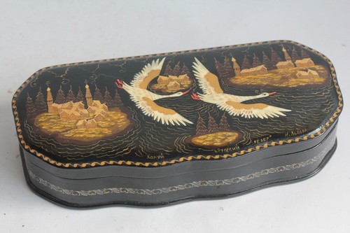 Boîte laquée russe kholui - boîte,