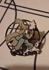 Pin's Objectif Tintin noir et