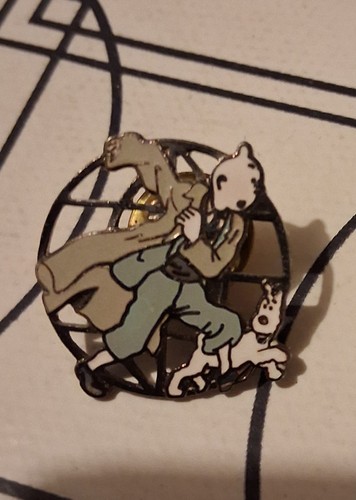 Pin objectif tintin noir et - objectif,