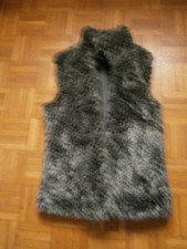 VESTE FOURRÉE SANS MANCHE TAILLE S MARQUE BERSHKA