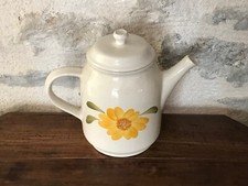 Cafetière en faïence de