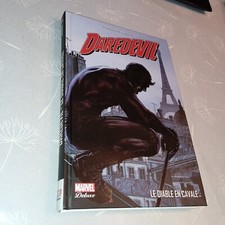 Comics MARVEL DELUXE – DAREDEVIL : Le diable en cavale – Ed Brubaker / Lark -TBE