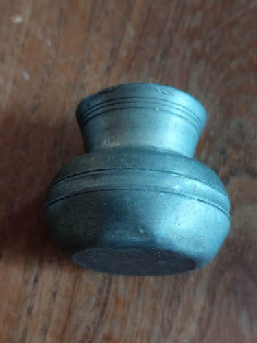 Petit objet vitrine - ,