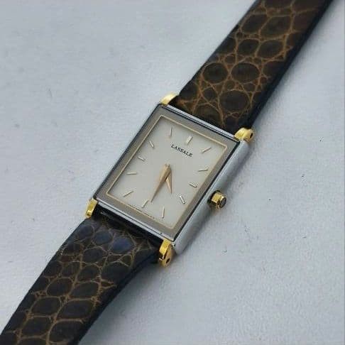 Montre rectangulaire quartz - rectangulaire,