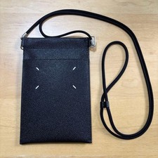 Étui à bandoulière pour