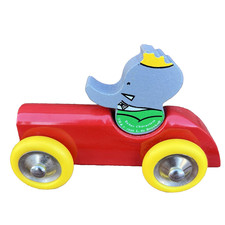 Petite voiture en bois