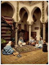 Alger, Femmes maures tissant