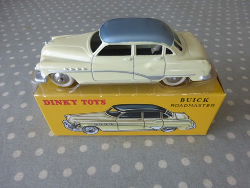 Dinky toys 24v - toys, buick