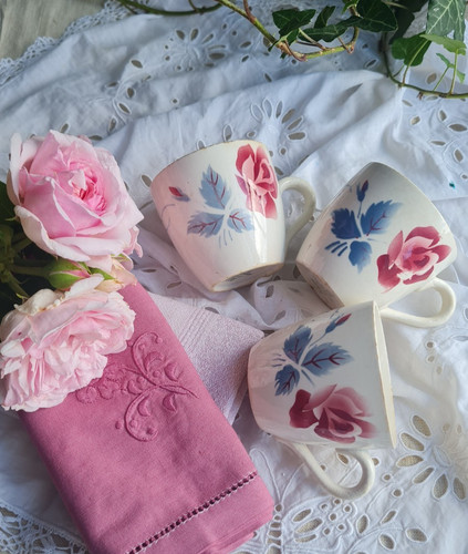 Anciennes tasses cafe - tasses,