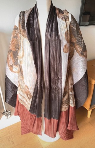Issey miyake pleats - miyake,