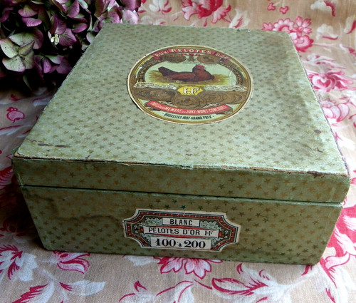 Boîte ancienne fils aux - fils,
