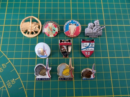 Lot pin rare pompier - pin's,