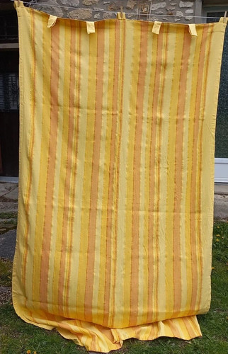 Grand rideau jaune - orange, 145