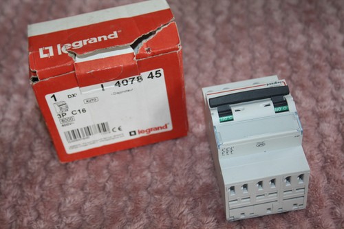 Legrand 407845 disjoncteur - -,
