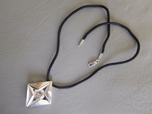Collier cordon pendentif - cordon,
