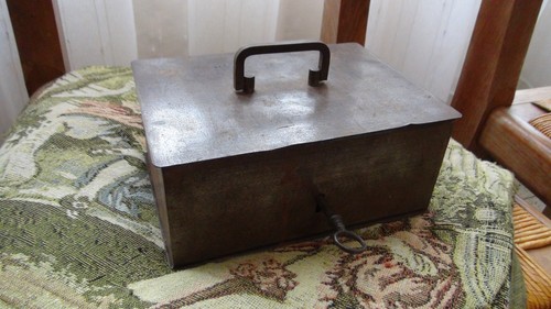 Ancien petit coffre - ancien,