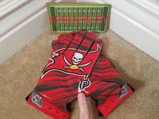 NIKE SUPERBAD 3.0 NFL TAMPA