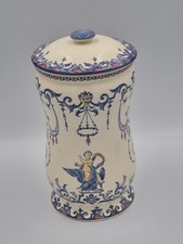 Gien , pot couvert type