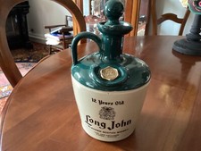 VINTAGE, CRUCHON A WHISKY LONG JOHN EN GRES BICOLOR