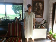 jolie chemise nuit vintage  très jolie dentelle  taille 42  ref  308K