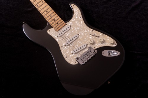 Tribute legacy 2010 - g&l,
