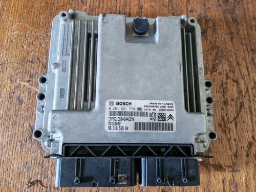 Calculateur moteur peugeot - moteur,