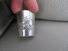 1 verre à liqueur en argent massif orfèvre CC (16gr)