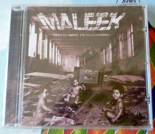 Maleek tras mito de - tras,