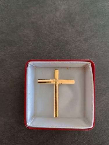 Broche croix chretienne or - broche,
