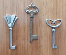 Lot de 3 Clefs en métal Anciennes - Vintage - Retro - Clé Armoire Tiroir Meuble