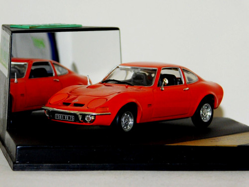 Opel 1900 orange - gt,