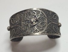 ANCIEN BRACELET MANCHETTE OUVERT ARGENT MASSIF FILIGRANE PORTRAIT FEMME # L150