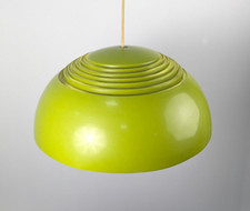 Suspension AJ Royal par Arne