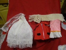 6vétements barbie ou