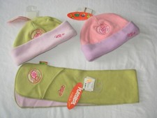 Lot 2 Bonnets + 1 écharpe