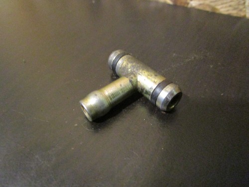 Raccord de carburateur - raccord,